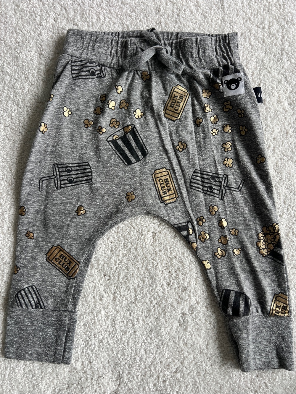 Huxbaby Gray Popcorn & Snack Print Jogger Pants - size 12-18 months